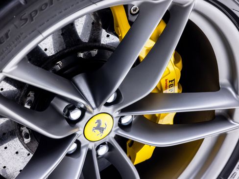 Certified 2017 Ferrari 488 Spider RWD image 33