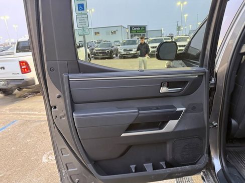 Used 2025 Toyota Tundra Platinum image 21