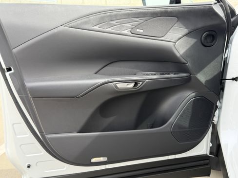 New 2026 Lexus RX 450h AWD image 15