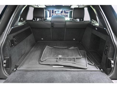 Used 2019 Land Rover Range Rover Supercharged AWD/4WD image 16