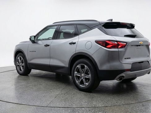 Used 2025 Chevrolet Blazer LT image 6