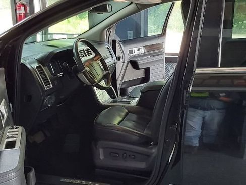 Used 2009 Lincoln MKX 2WD image 13