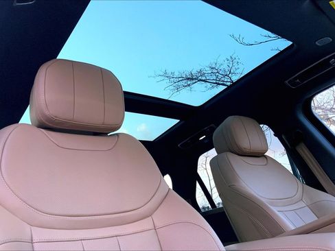 Used 2024 Land Rover Range Rover Sport SE image 14