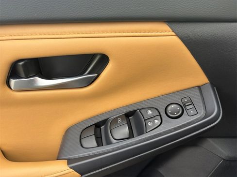 New 2025 Nissan Sentra SV w/ SV Premium Package image 9