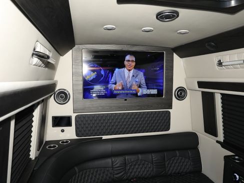 Used 2023 Mercedes-Benz Sprinter 3500 image 31