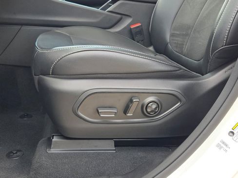 New 2025 Jeep Grand Cherokee Altitude image 25