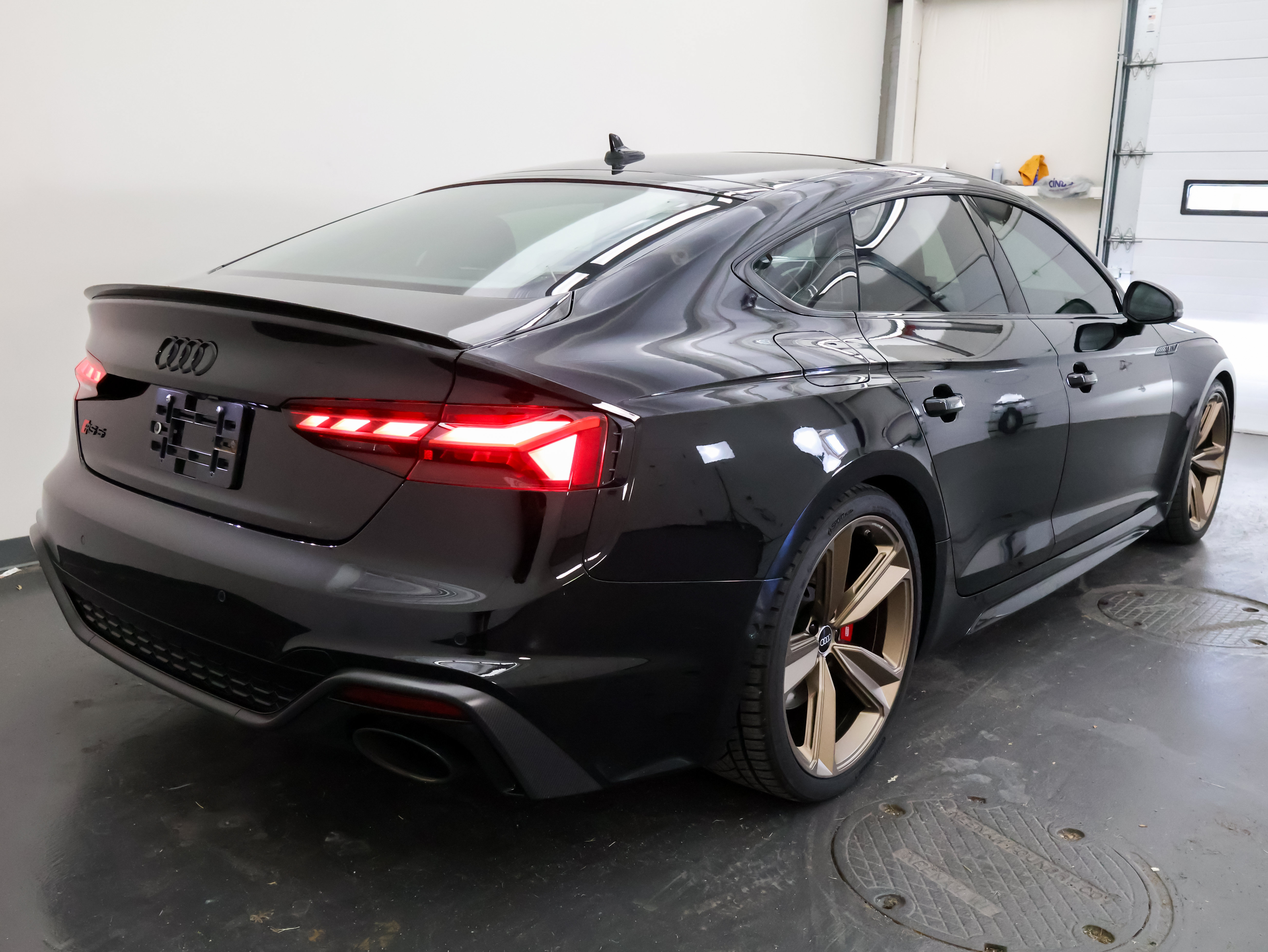 Used 2022 Audi RS 5 Sportback AWD/4WD image 3