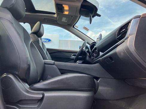 Used 2021 Nissan Rogue SV w/ Premium Package AWD/4WD image 34