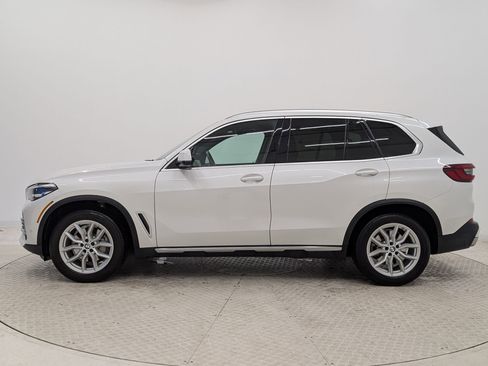Used 2021 BMW X5 xDrive40i w/ Premium Package image 2