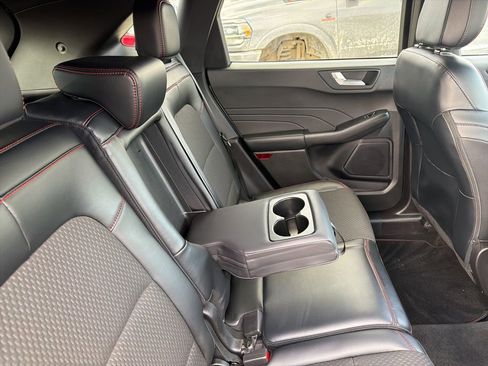 Certified 2023 Ford Escape ST-Line w/ Tech Pack #1 image 38