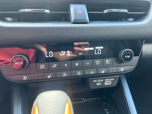 New 2026 Subaru Outback Wilderness w/ Wilderness Package AWD/4WD image 18