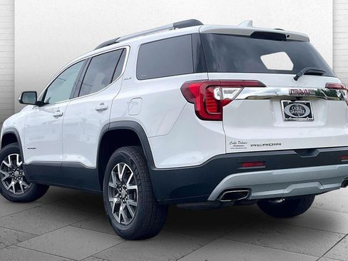 Used 2023 GMC Acadia SLE w/ Driver Convenience Package FWD image 11