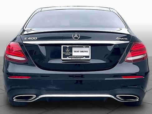 Used 2018 Mercedes-Benz E 400 4MATIC Sedan image 5