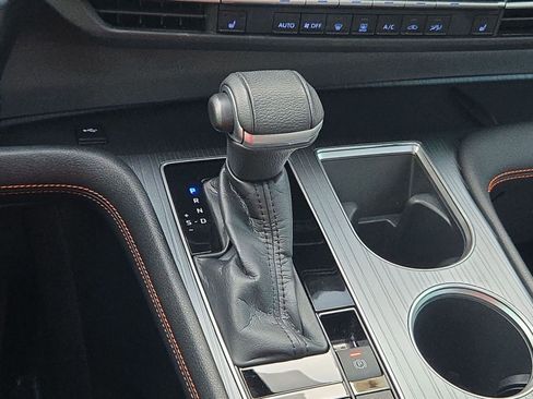 Used 2022 Toyota Sienna XSE image 15