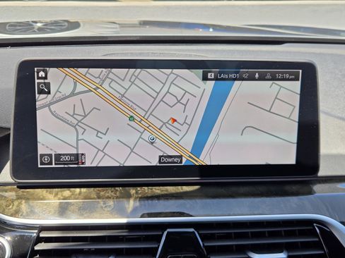 Used 2023 BMW 530i w/ Convenience Package RWD image 7