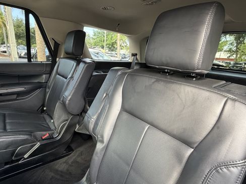 Used 2022 Ford Expedition XLT AWD/4WD image 33
