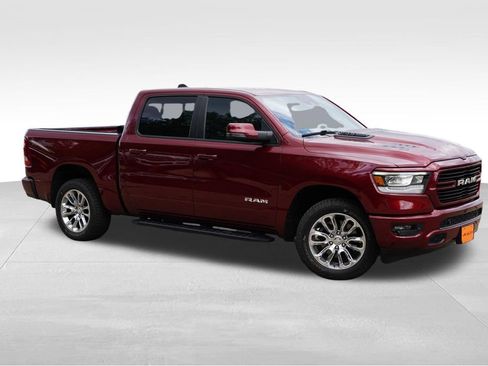 Used 2023 RAM 1500 Laramie AWD/4WD image 2