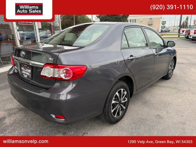 Used 2011 Toyota Corolla LE FWD image 3