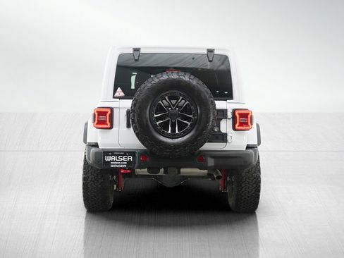Used 2024 Jeep Wrangler Unlimited Rubicon AWD/4WD image 5