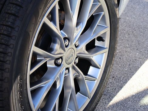 Used 2022 Jeep Grand Cherokee Summit w/ Adv Protech Group IV image 40