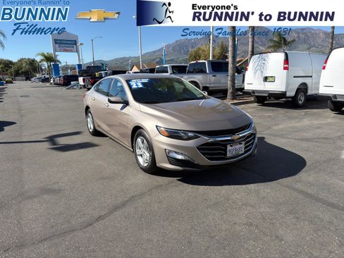 Used 2023 Chevrolet Malibu LT image 1