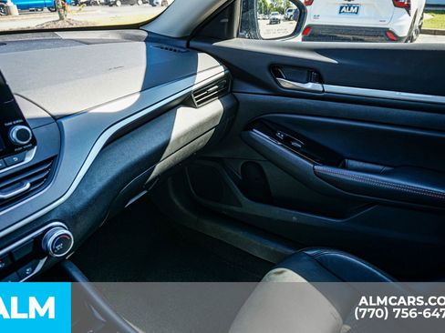 Used 2025 Nissan Altima 2.5 SR FWD image 46