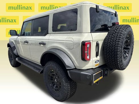 New 2026 Ford Bronco Outer Banks w/ Sasquatch Package AWD/4WD image 4