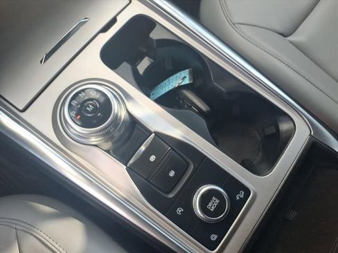 Certified 2021 Ford Explorer XLT w/ Equipment Group 202A image 24