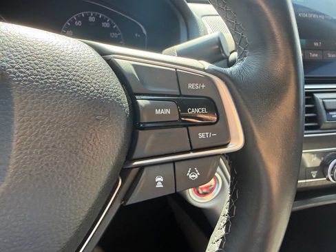 Used 2018 Honda Accord EX-L image 13