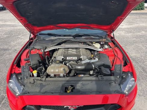 Used 2017 Ford Mustang GT Premium image 8