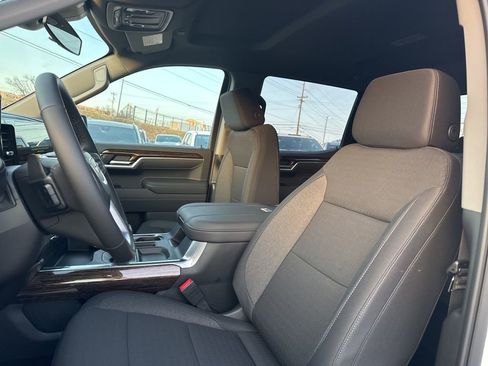 New 2026 GMC Sierra 1500 Elevation image 18