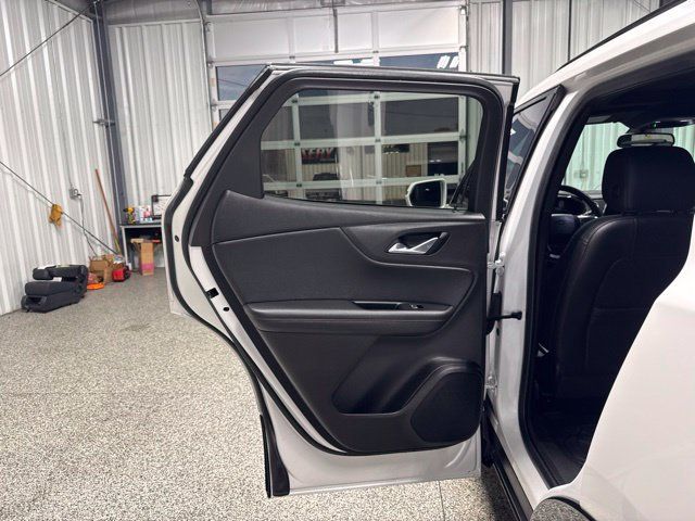 Used 2020 Chevrolet Blazer RS w/ LPO, Floor Liner Package FWD image 16