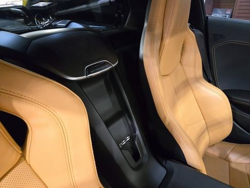 Used 2024 Chevrolet Corvette Stingray Preferred Cpe w/ Z51 Performance Package image 37