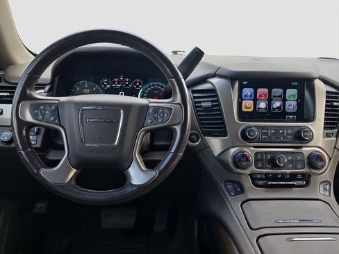 Used 2018 GMC Yukon Denali AWD/4WD image 13