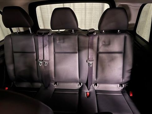 Used 2016 Mercedes-Benz Metris Passenger image 29