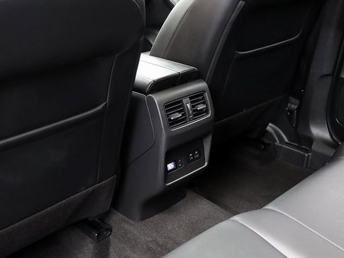 Used 2021 Nissan Rogue SL w/ Premium Package image 13