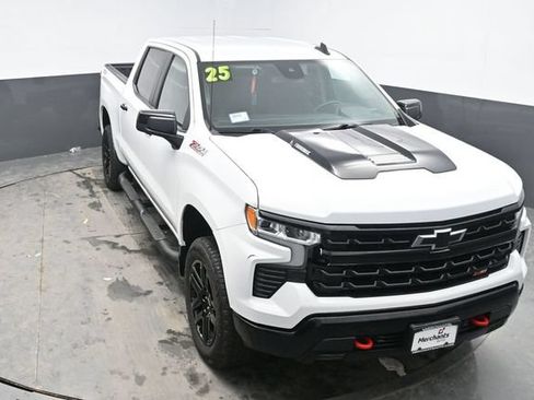 Used 2025 Chevrolet Silverado 1500 LT Trail Boss w/ Protection Package AWD/4WD image 24