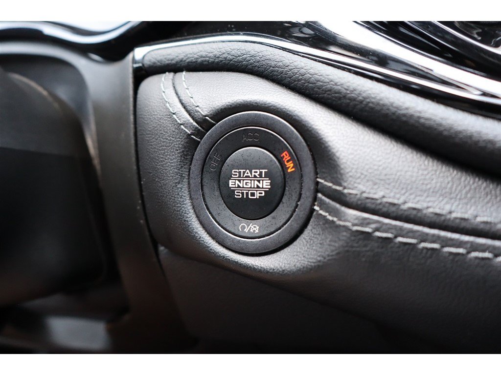 Used 2022 Dodge Durango GT RWD image 39
