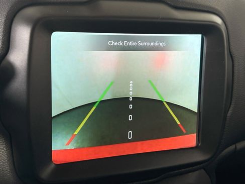 Used 2023 Jeep Renegade Latitude image 14