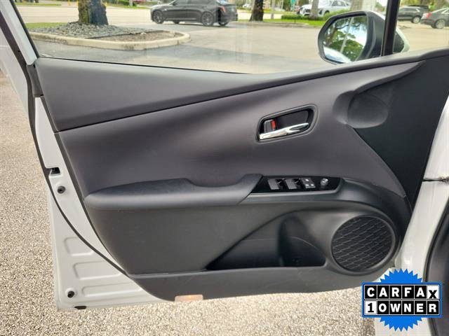 Used 2021 Toyota Prius Prime XLE w/ Carpet Mat Package (TMS) FWD image 29