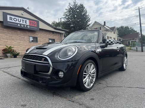 Used 2019 MINI Cooper S FWD image 1