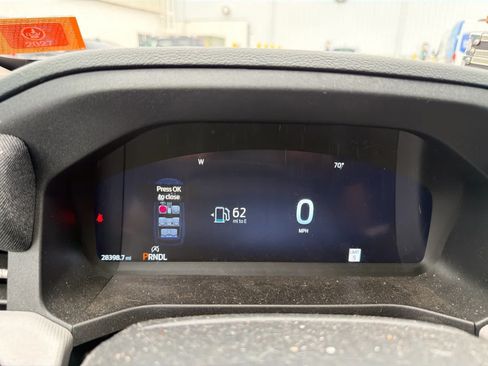 Used 2025 Ford Explorer Active AWD/4WD image 2