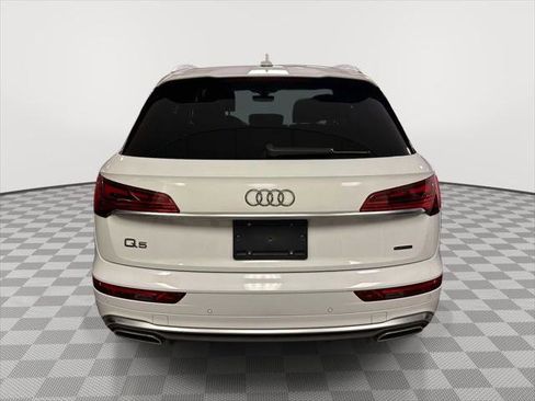Used 2023 Audi Q5 2.0T Premium Plus w/ Premium Plus Package AWD/4WD image 3