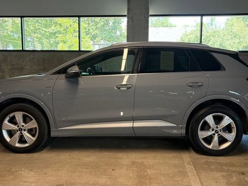 Used 2023 Audi Q4 e-tron Premium w/ Convenience Package AWD/4WD image 2
