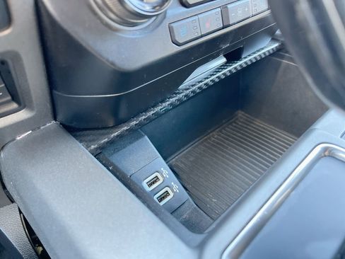 Used 2017 Ford F150 Raptor w/ Equipment Group 802A Luxury image 27