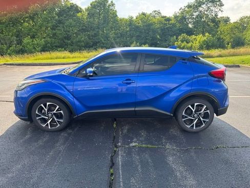 Used 2021 Toyota C-HR XLE FWD image 6