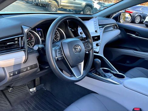 Certified 2022 Toyota Camry LE image 17
