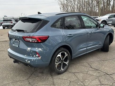 Used 2024 Ford Escape ST-Line Elite w/ Premium Technology Package image 4