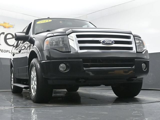Used 2014 Ford Expedition Limited w/ Equipment Group 301A AWD/4WD image 3
