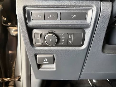 Used 2022 Ford F150 XLT w/ Equipment Group 302A High AWD/4WD image 16